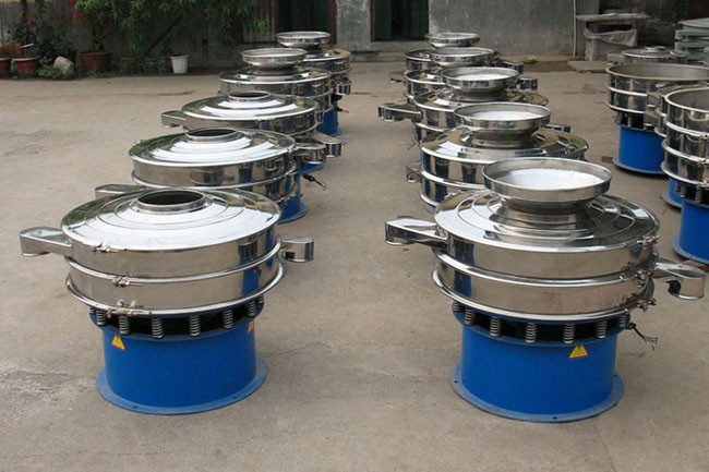 佳創 三次元振動篩分機 高效篩分，過濾、混料設備之選