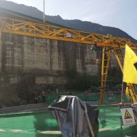 宜昌市夷陵區(qū)簡易龍門吊起重機各種型號起重機，行吊廠家直銷