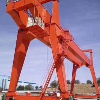 山西抓斗門式起重機